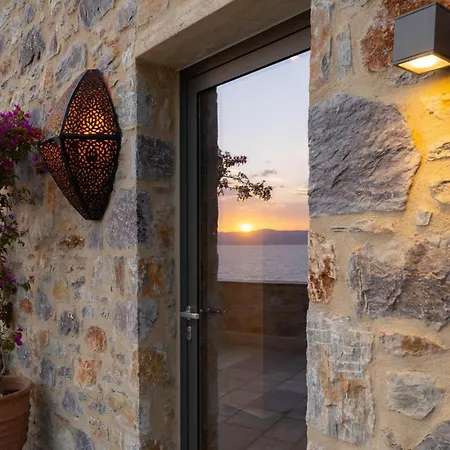 Kechria Bay * مدينة سكياثوس