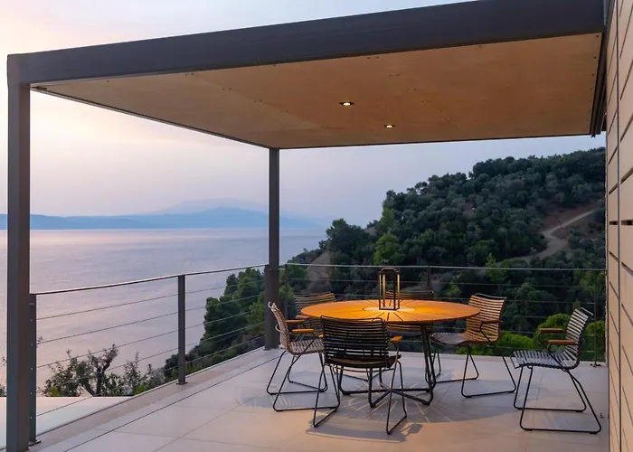 Kechria Bay 스키아토스 타운