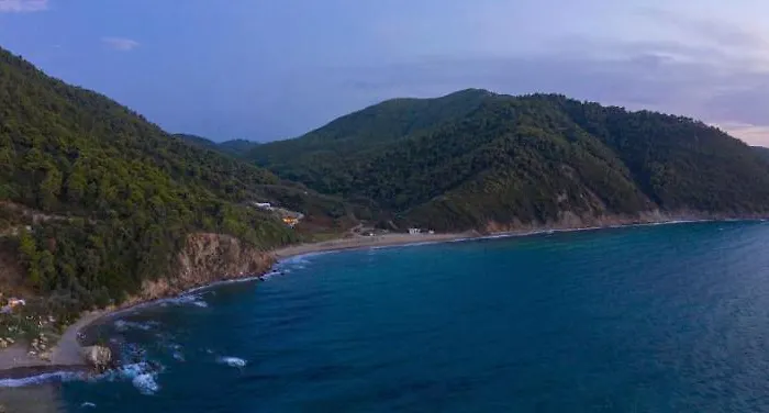 Kechria Bay Villa İskados